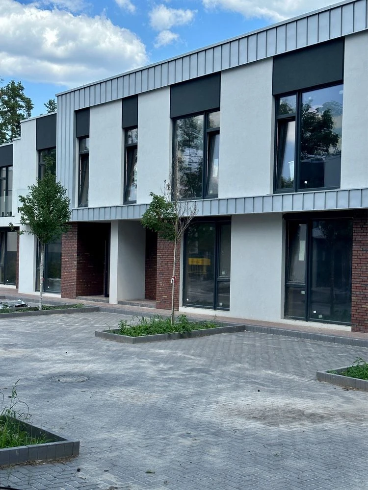 Нові таунхауси в Ирпине (лесная часть) в Киевской области