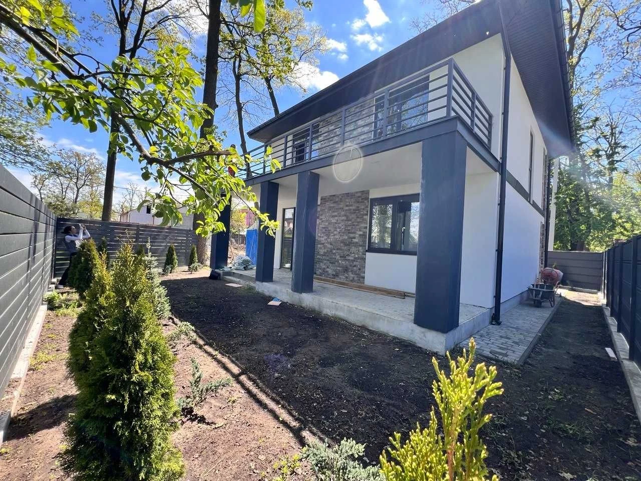 Якісний будинок в центрі м. Ірпінь | 140 м² | 6 соток | 4 кі