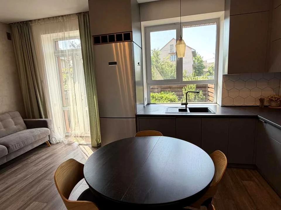 House. Irpin, Ozerna Street