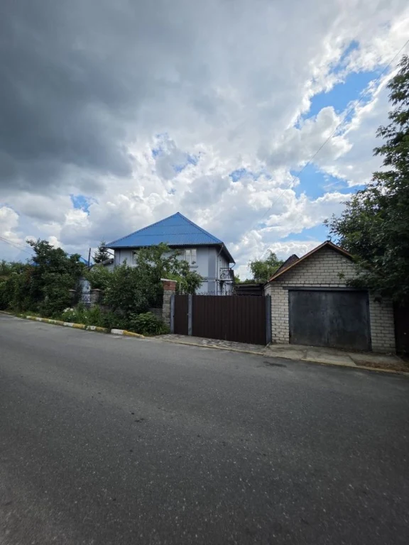 Будинок з ремонтом + гостьовий будинок  Гараж  8,6 сотки Ірп