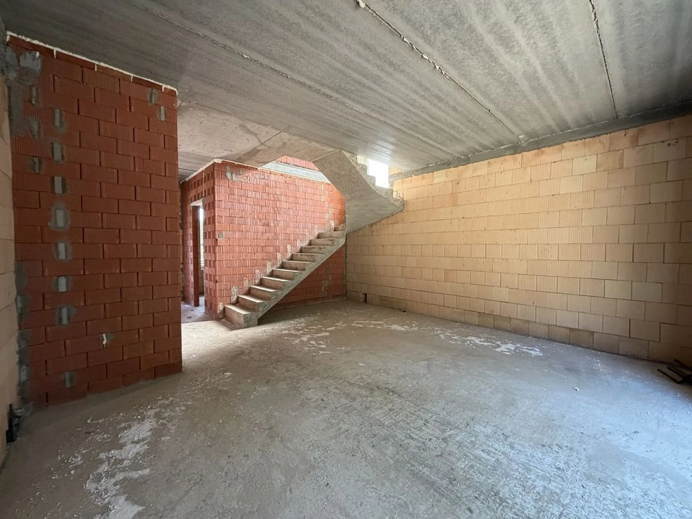 FOR SALE! Townhouse in the center of Irpin, 91 sq.m, central
