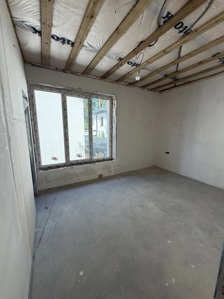 Duplex with Partial Renovation, Central Park