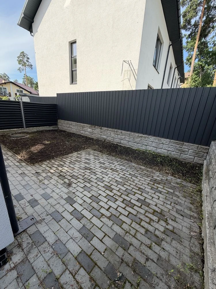 Duplex with Partial Renovation, Central Park
