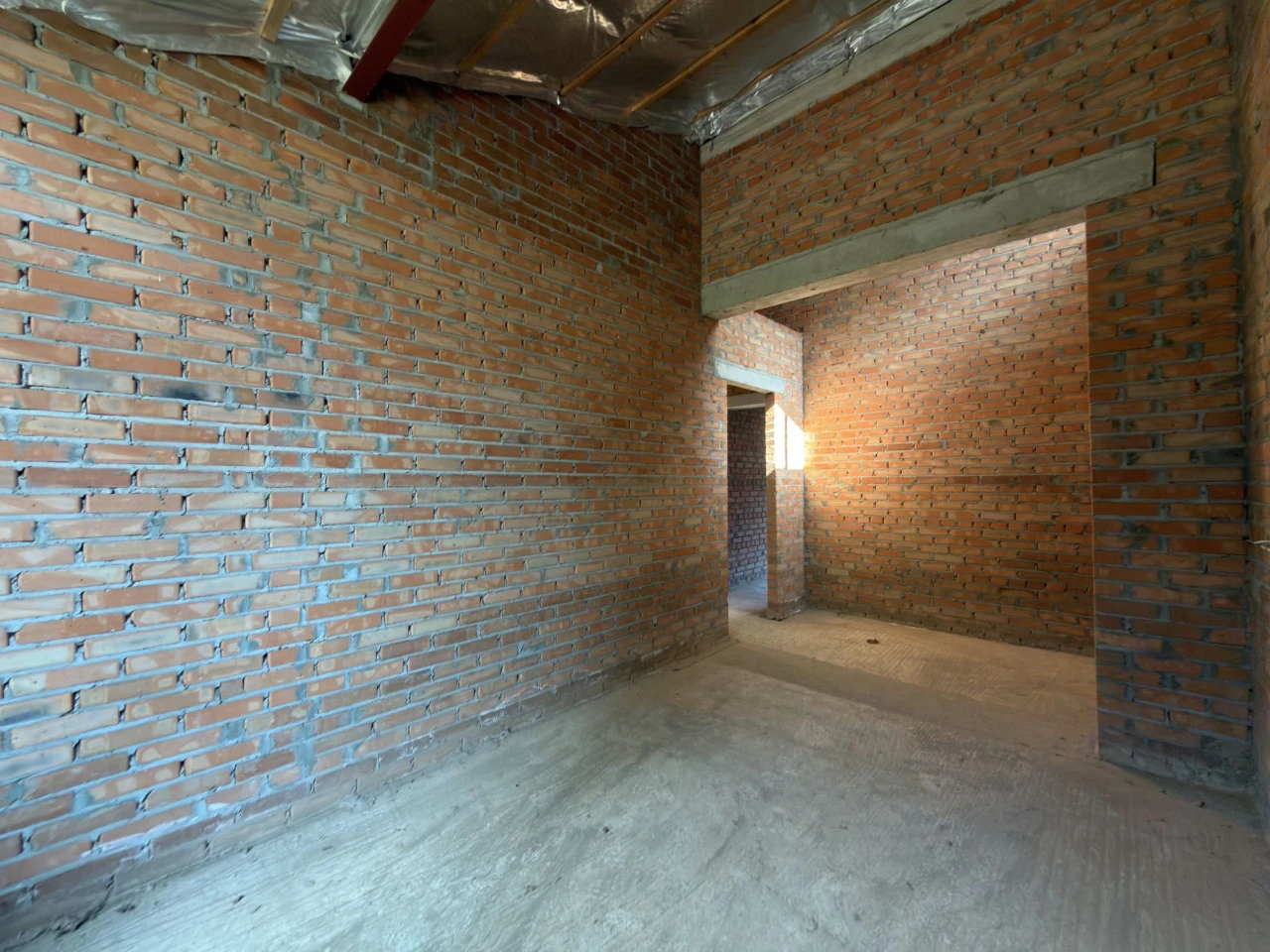Premium House in Irpin | Closed Village | Gas | 6 acres