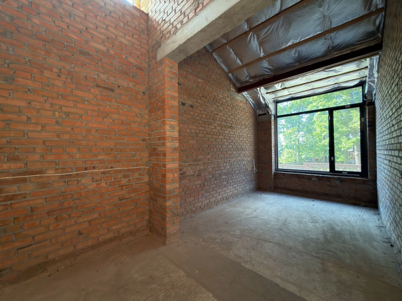 Premium House in Irpin | Closed Village | Gas | 6 acres