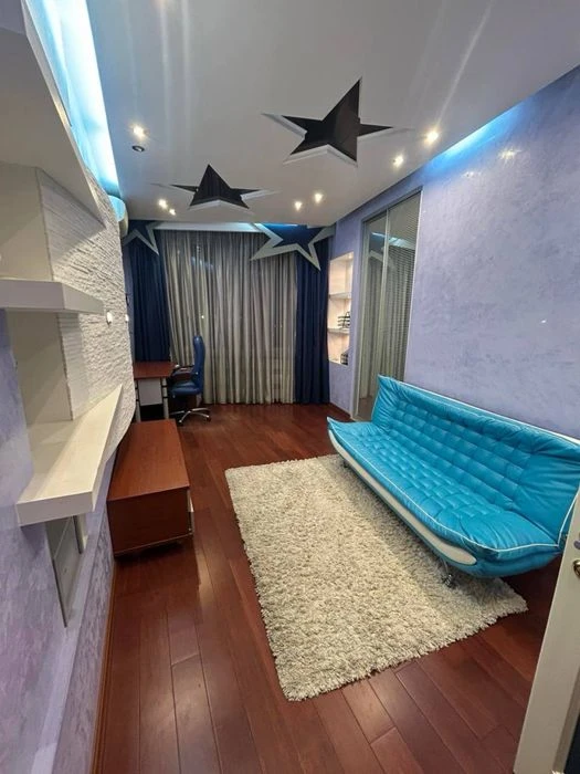 For rent, 4 rooms sq.m. Bochki residential complex, Shevchenko Ave., McDonald's Center Park, M