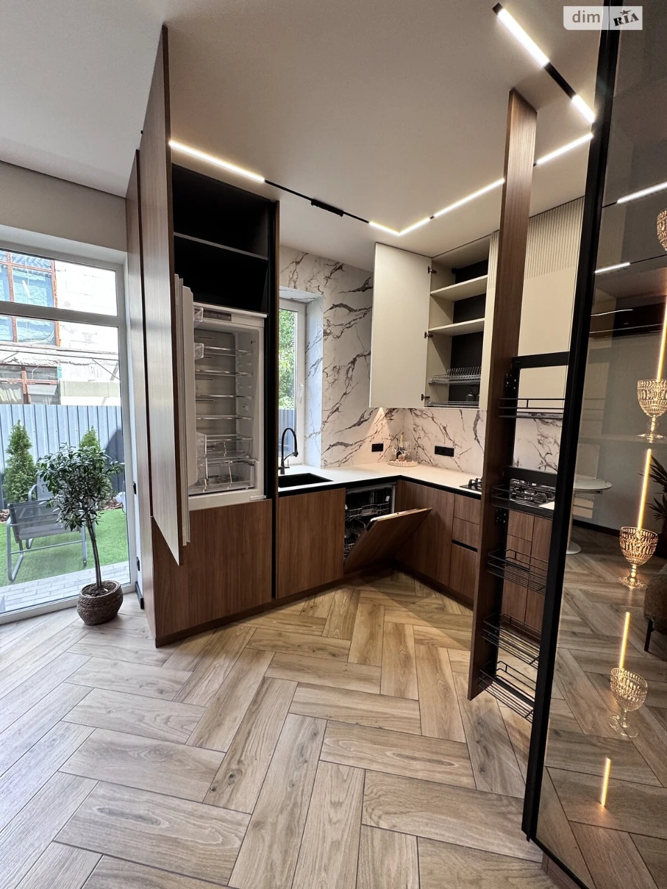 Продаж Таунхаус