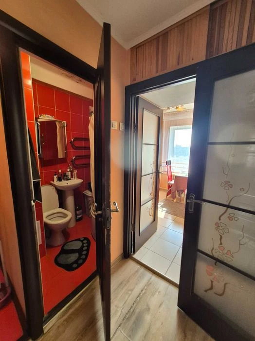 Продам 1к на Курбаса,10г(Борщаговка)з ремонтом!