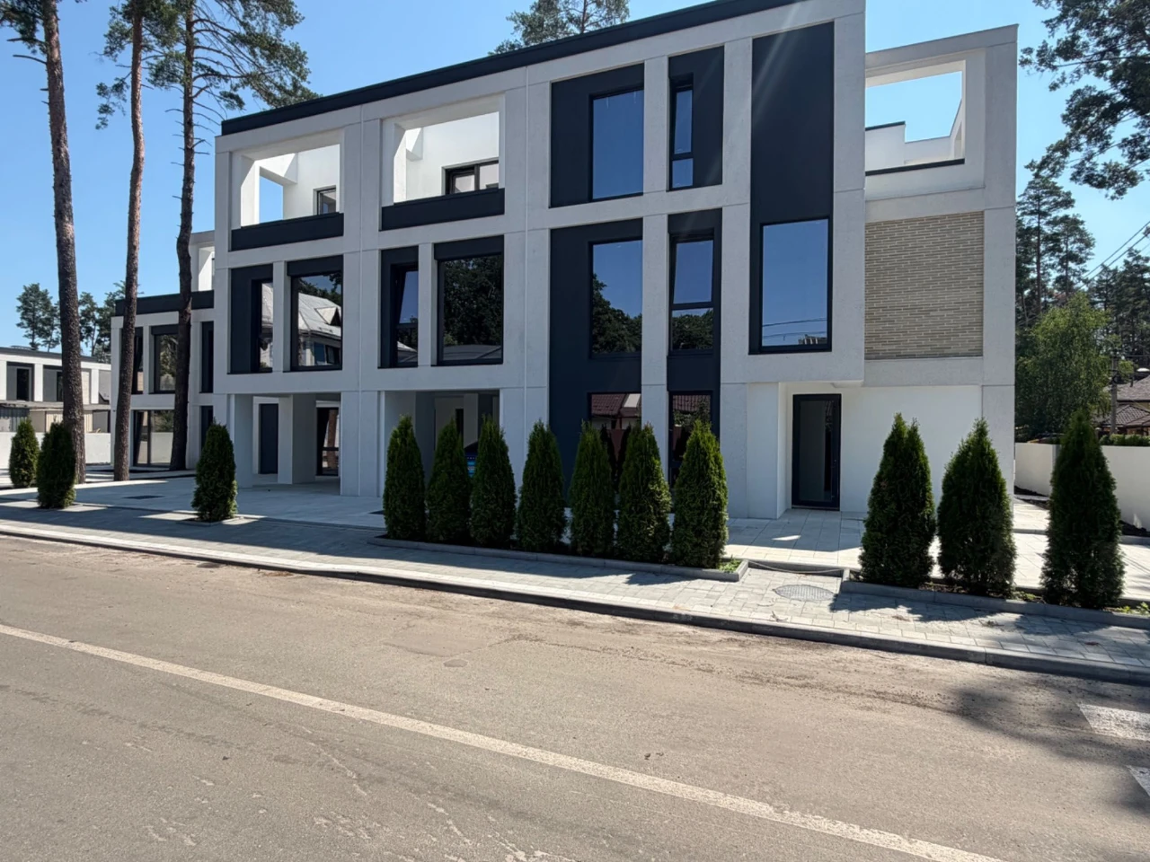 Готовий таунхаус з максимальним наповненням, КМ «WISE HOMES»