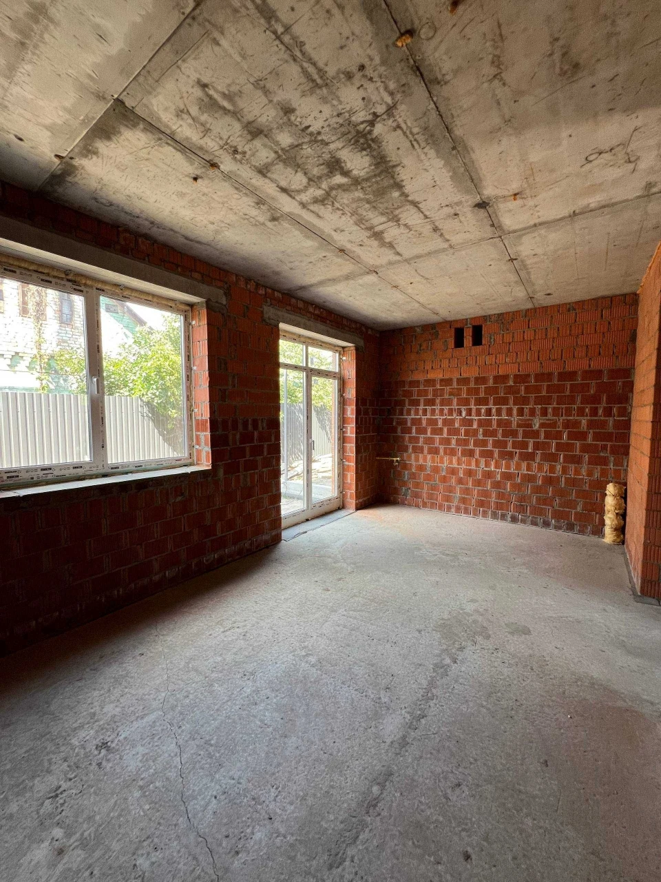 Таунхаус у центрі Ірпеня | 94 м² + мансарда 35 м² | Газ | За