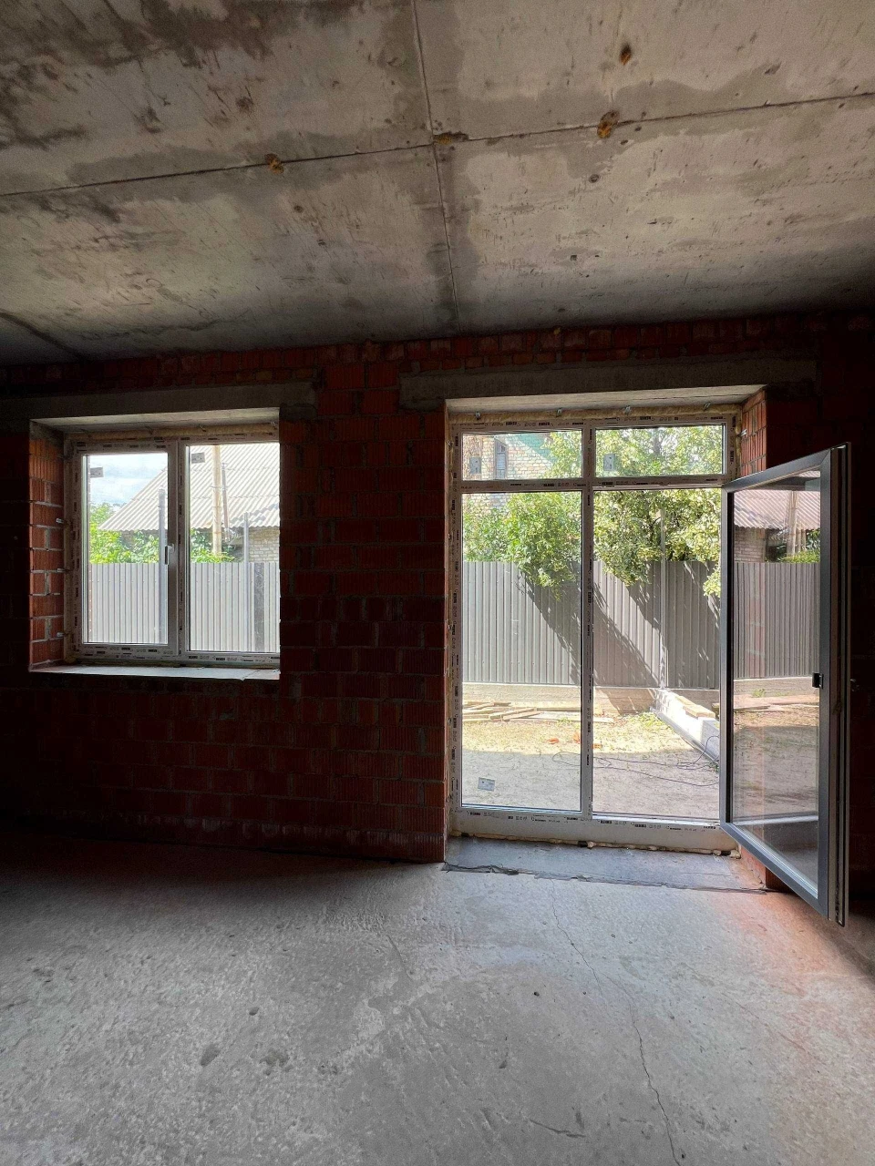 Таунхаус у центрі Ірпеня | 94 м² + мансарда 35 м² | Газ | За