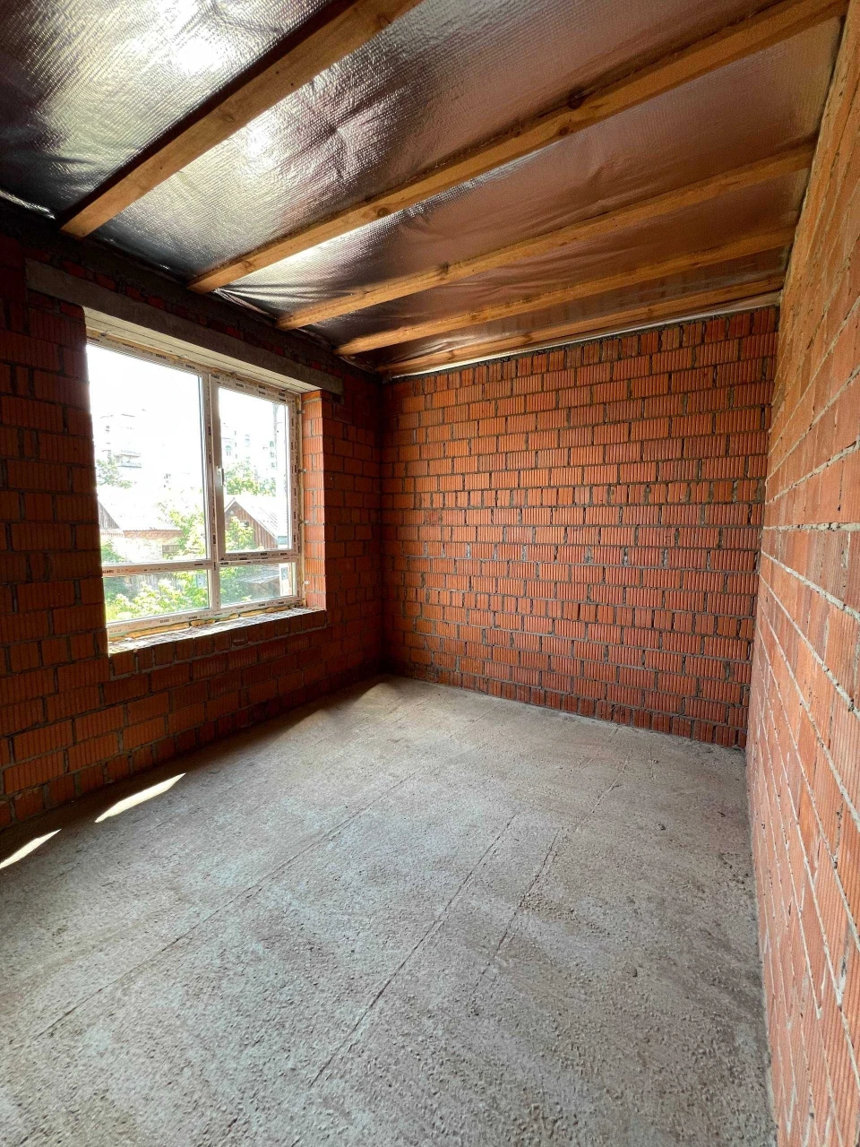 Таунхаус у центрі Ірпеня | 94 м² + мансарда 35 м² | Газ | За
