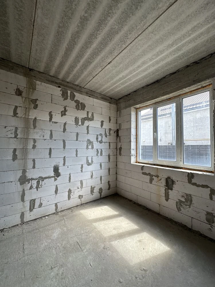 Продается просторный таунхаус 92 м² с собственным двориком!
