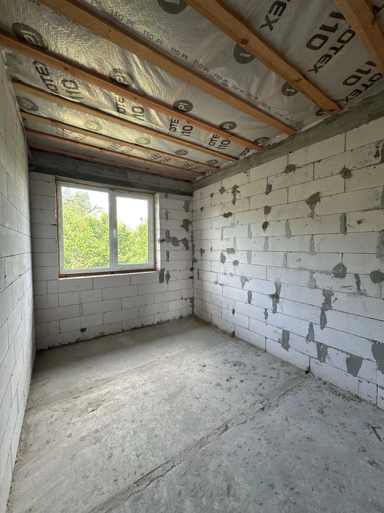 Продается просторный таунхаус 92 м² с собственным двориком!