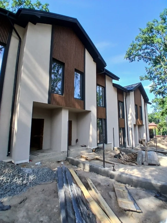 Кутовий таунхаус 142 м² в центрі Ірпеня – ЖК SHEPIT AVENUE