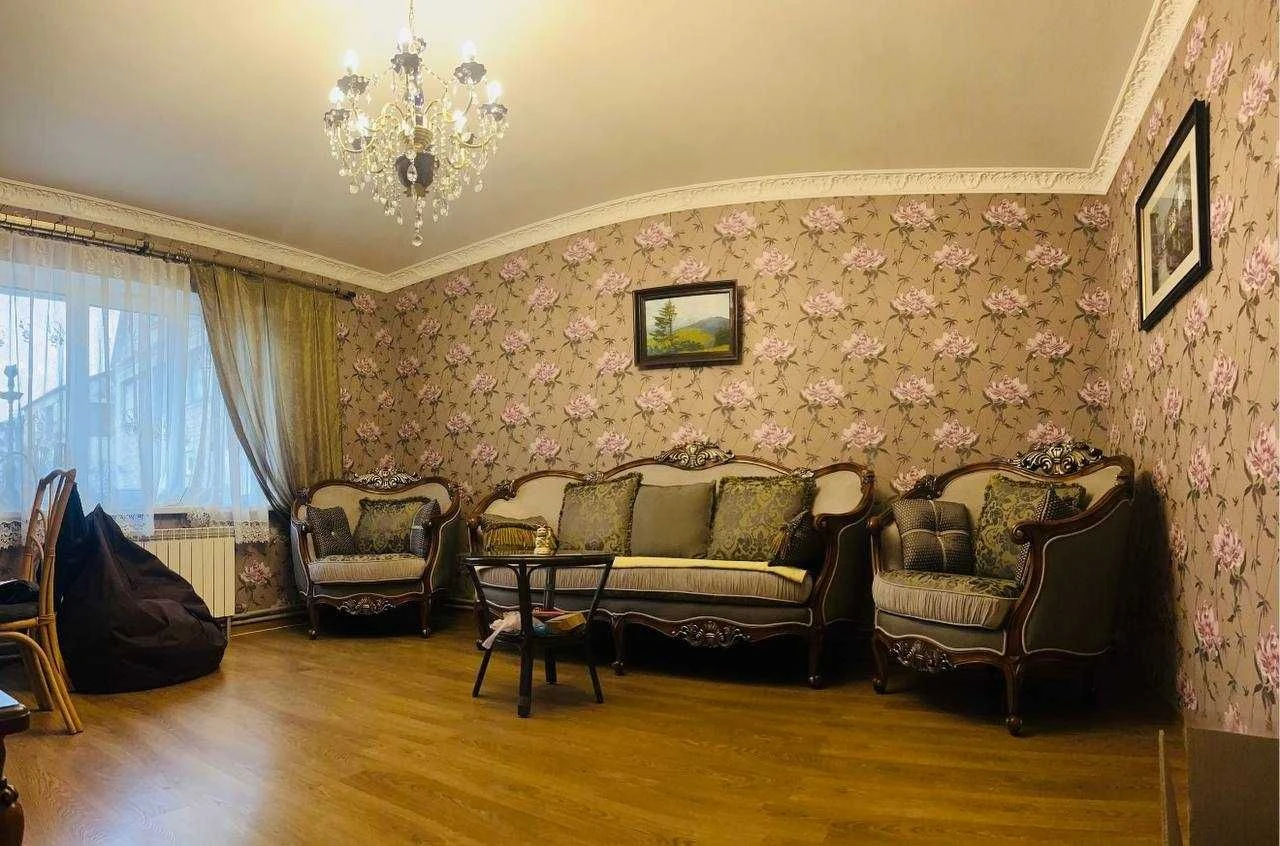 БЕЗ КОМІСІЇ, окремий будинок з ремонтом, Центральний парк, в