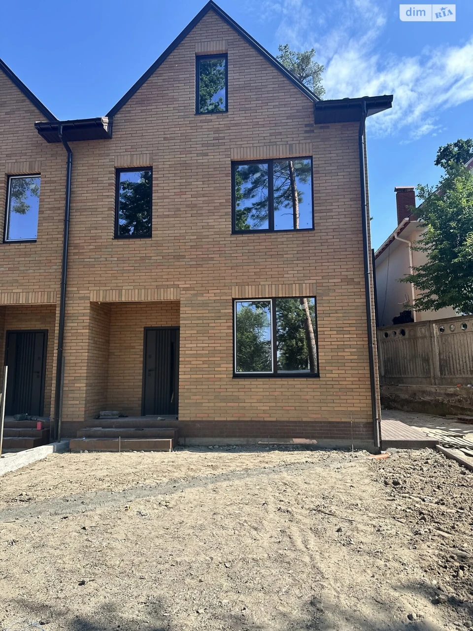 Продаж Дім