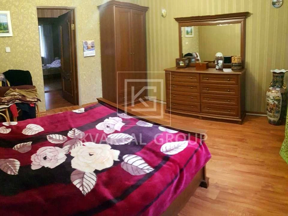 Дом. Ирпень, Украинская улица