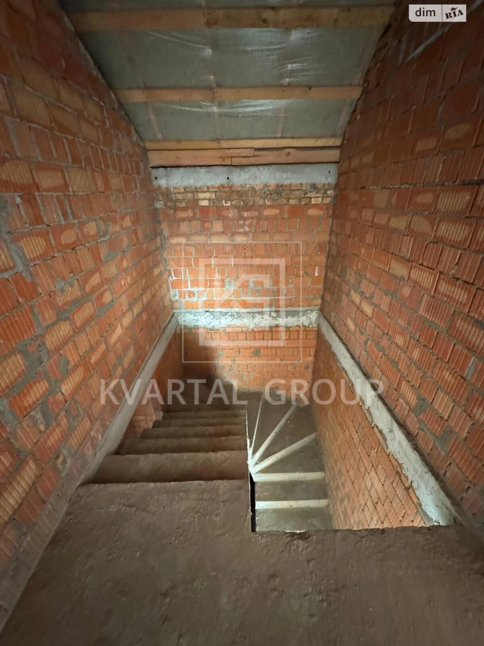 Продаж котедж