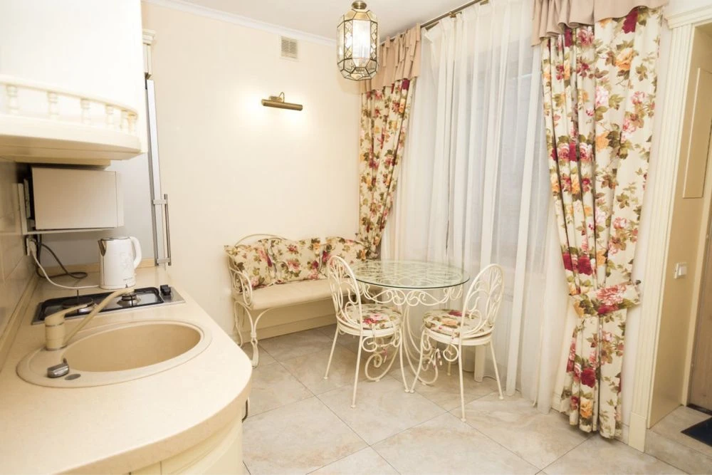 No commission! Deribasovskaya 20.2 bedrooms. long-term.