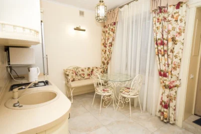 No commission! Deribasovskaya 20.2 bedrooms. long-term.