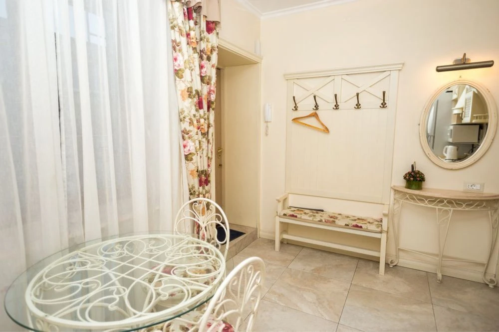 No commission! Deribasovskaya 20.2 bedrooms. long-term.
