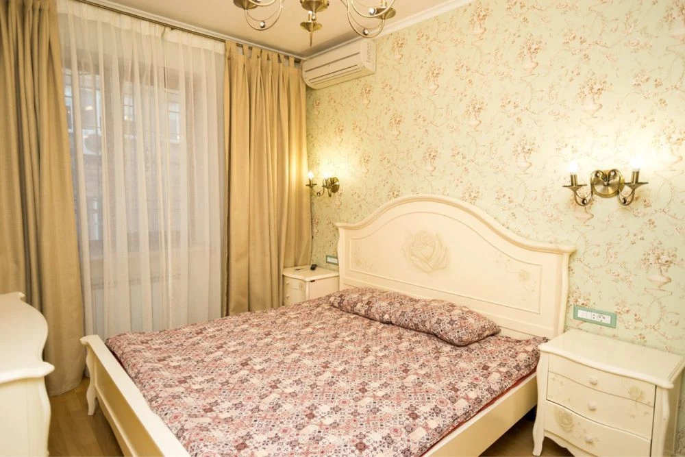 No commission! Deribasovskaya 20.2 bedrooms. long-term.