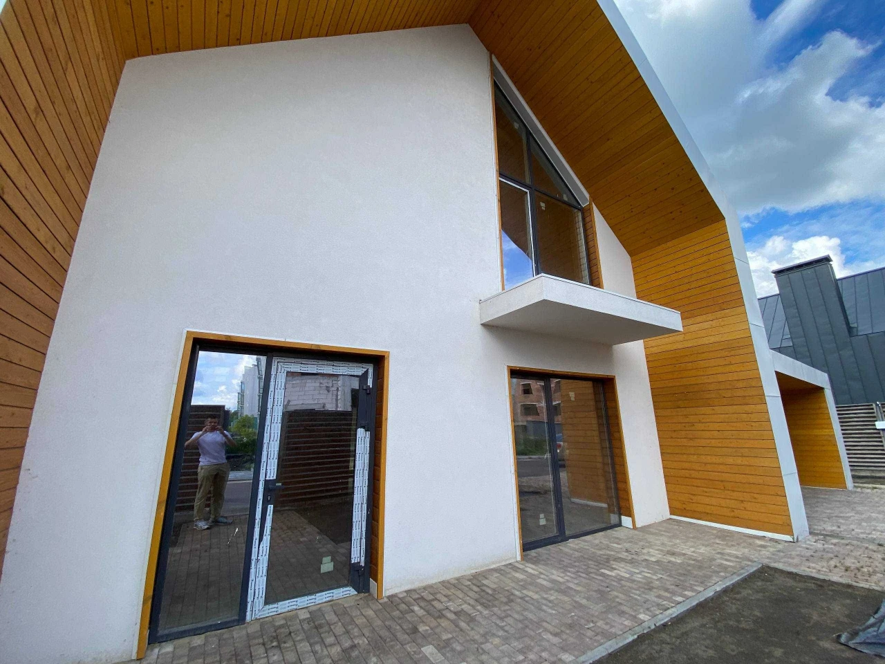 Modern Scandinavian-style cottage near Kyiv