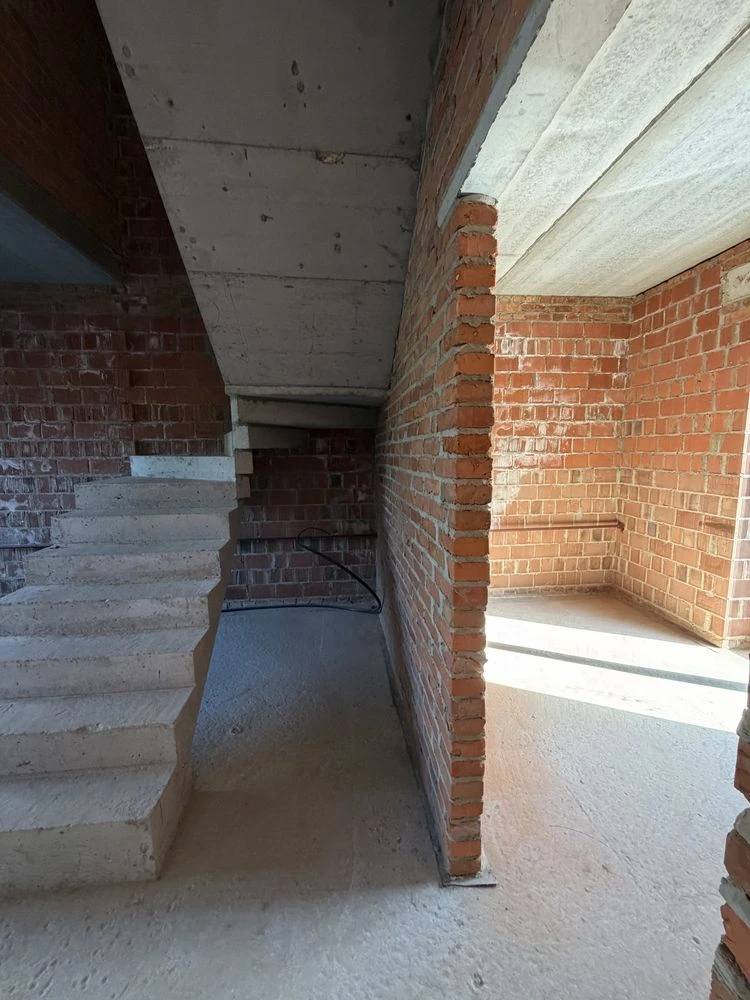 Ready townhouse 100 sq m, 1.5 acres, near the park Neznayka
