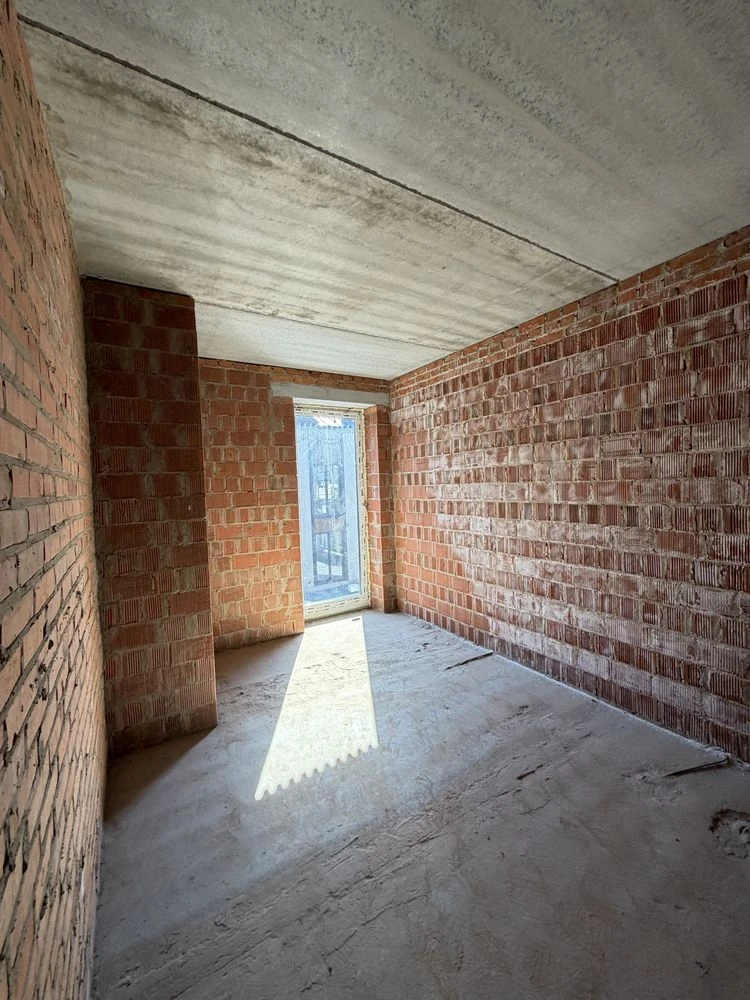 Ready townhouse 100 sq m, 1.5 acres, near the park Neznayka