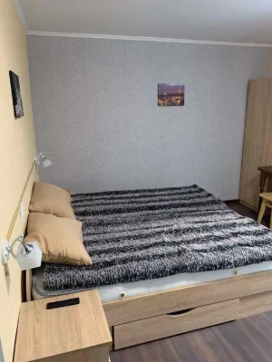 Large house for sale. 10 rooms. 360 square meters. City center
