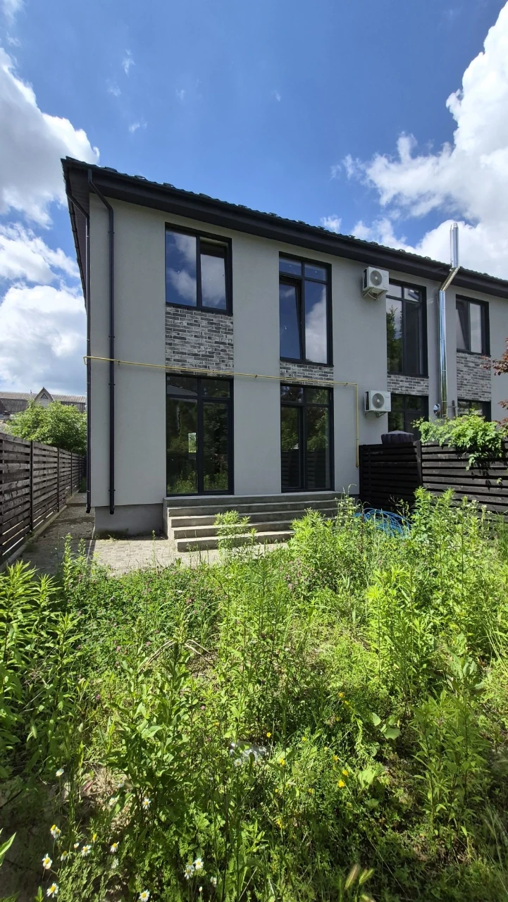 Дуплекс в лісовій частині Ірпеня 128 м² | 2,8 сотки | Газ