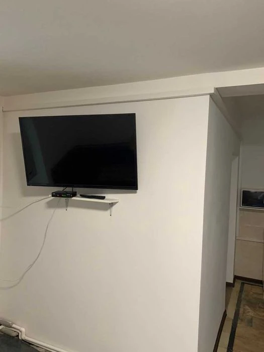 Large house for sale. 10 rooms. 360 square meters. City center