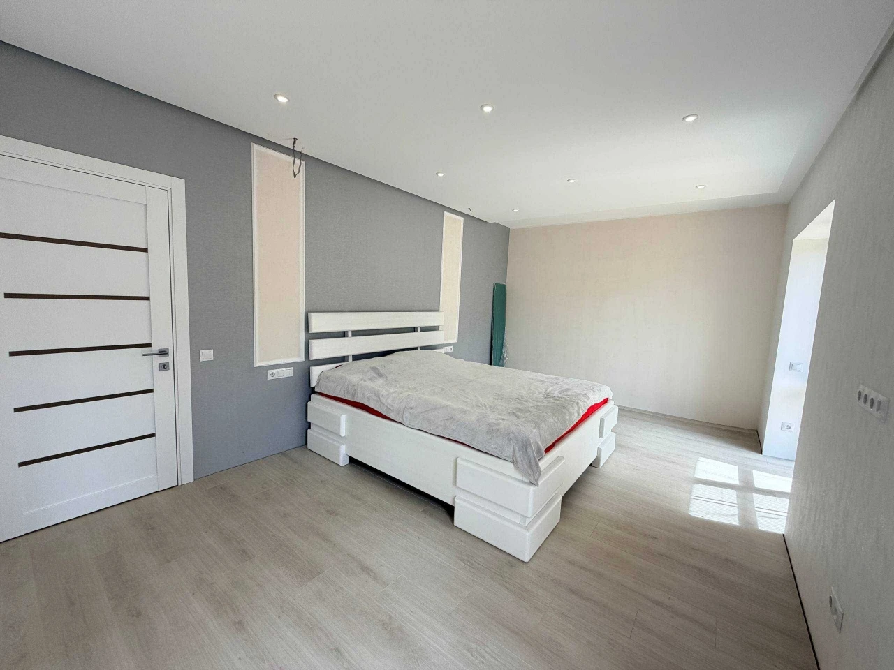 Duplex with New Renovation and 2.5 Acres of Land