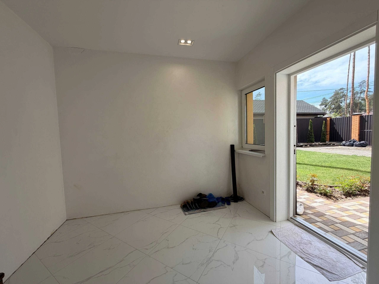 Duplex with New Renovation and 2.5 Acres of Land