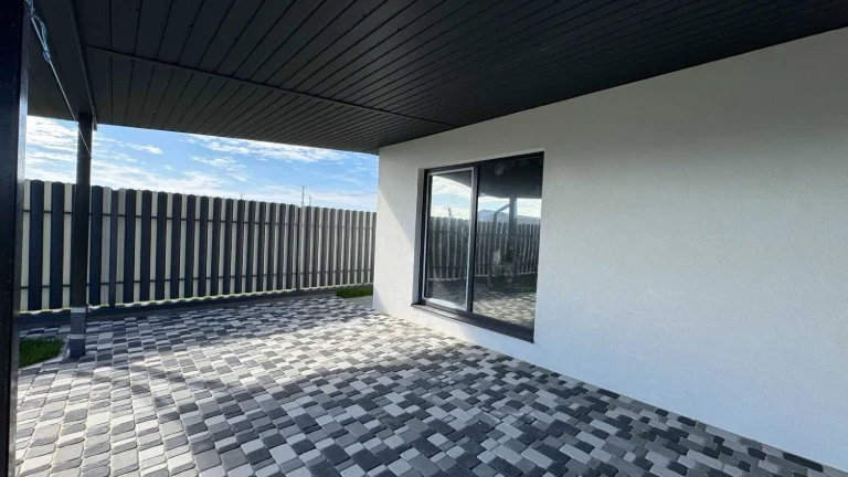 Sale of a ready-made house with a terrace on 5 acres in the suburbs