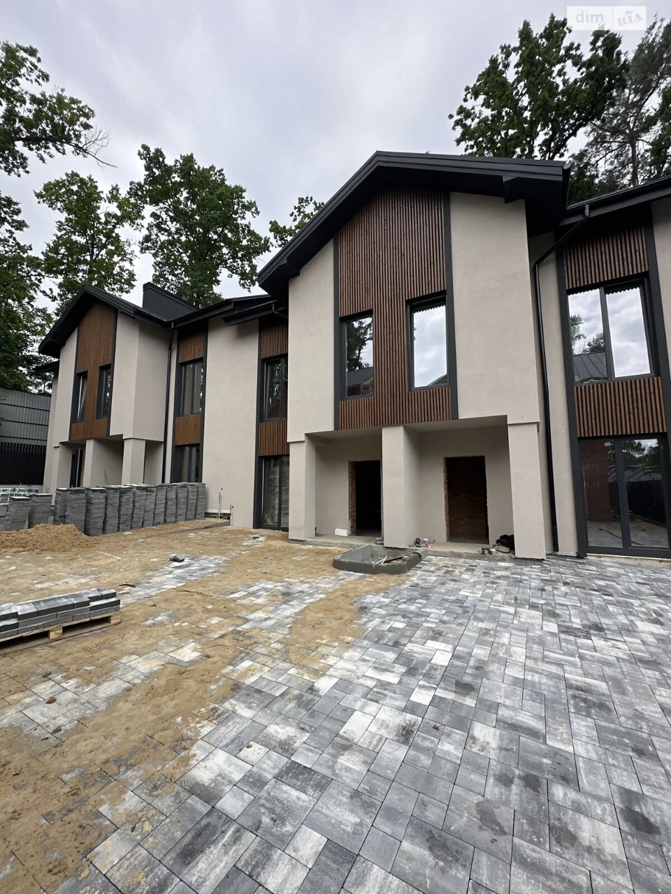 Townhouse for Sale