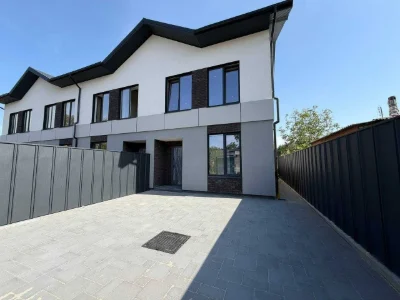 Таунхаус 90 м² у топовій локації,всі центральні комунікації