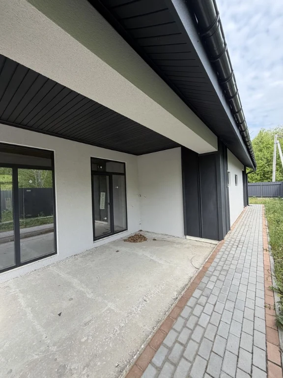 For sale: a separate house in the suburbs of the capital! актуально!
