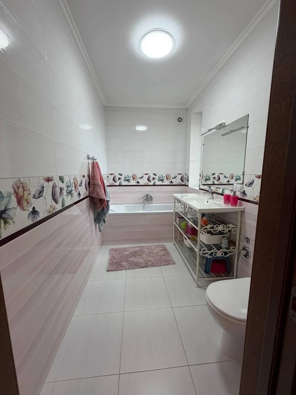House in Irpin, 156 m², 5 acres, detached, no commission, garage
