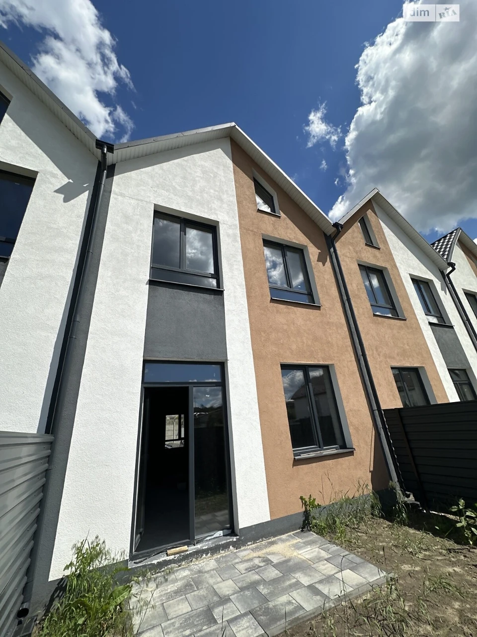 Townhouse for Sale