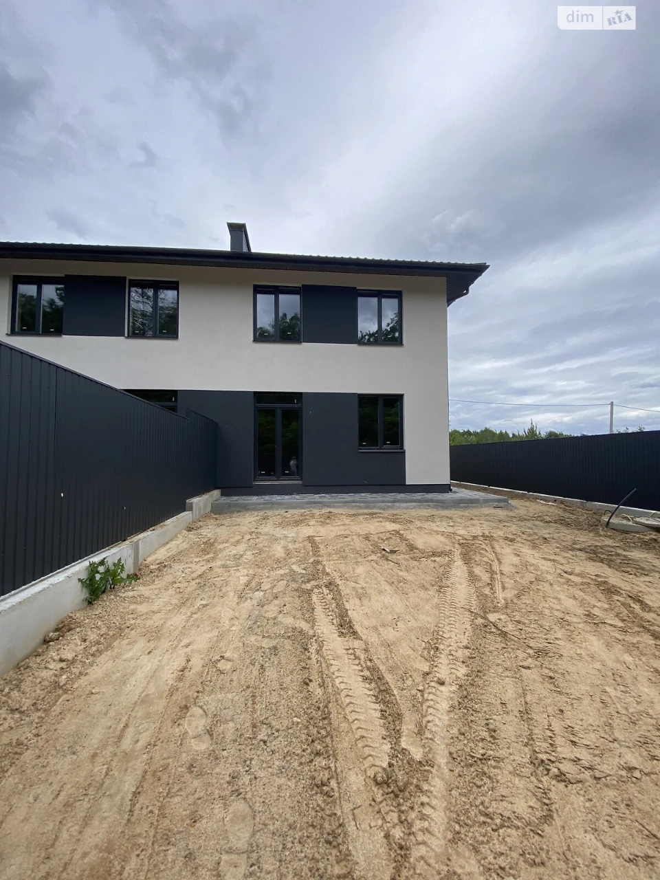 Продаж Дуплекса