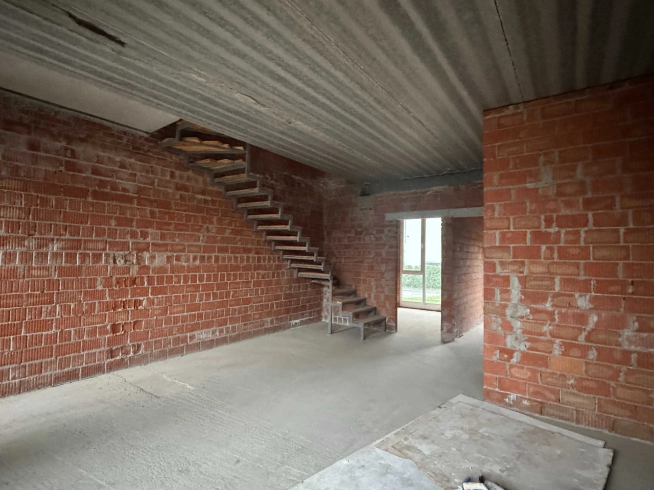 Продаж таунхауса 107 м² в КМ Loft Affair, Стоянка. Газ, центр
