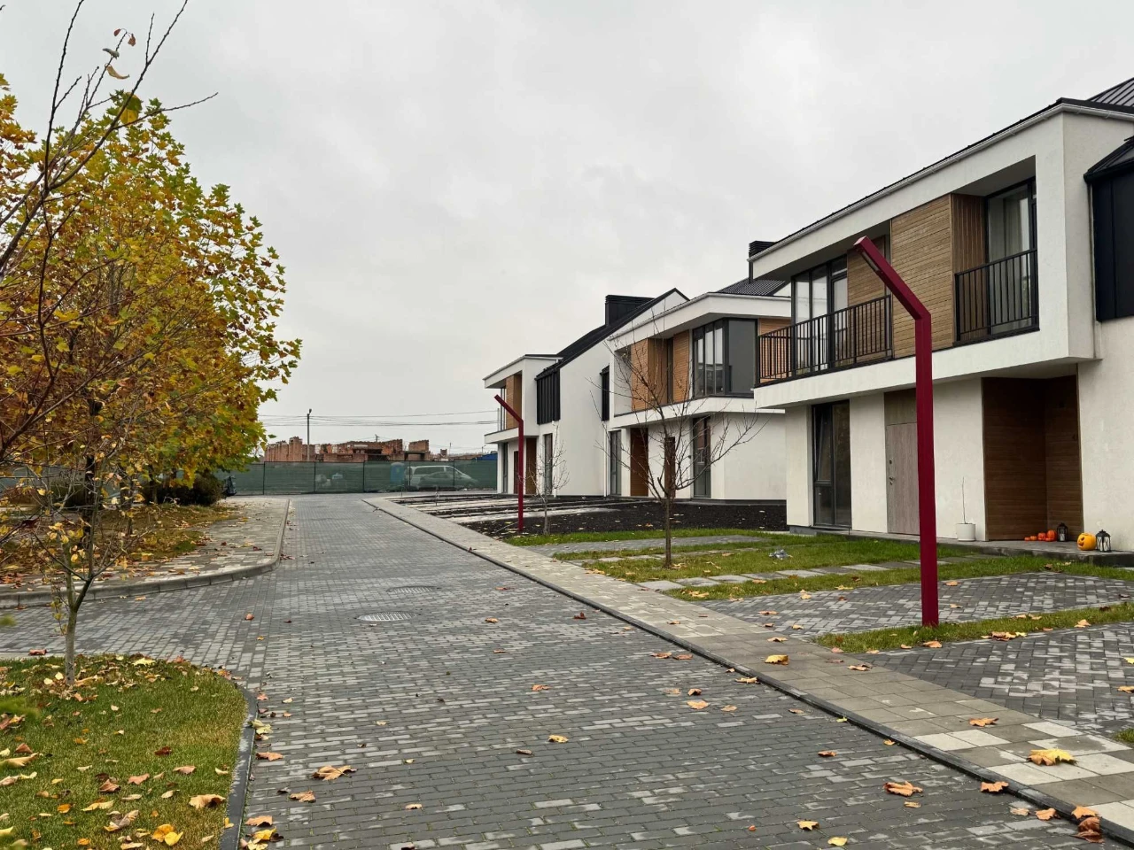 Продаж таунхауса 107 м² в КМ Loft Affair, Стоянка. Газ, центр