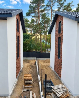 For Sale Duplex Irpin Gas lease own private plot