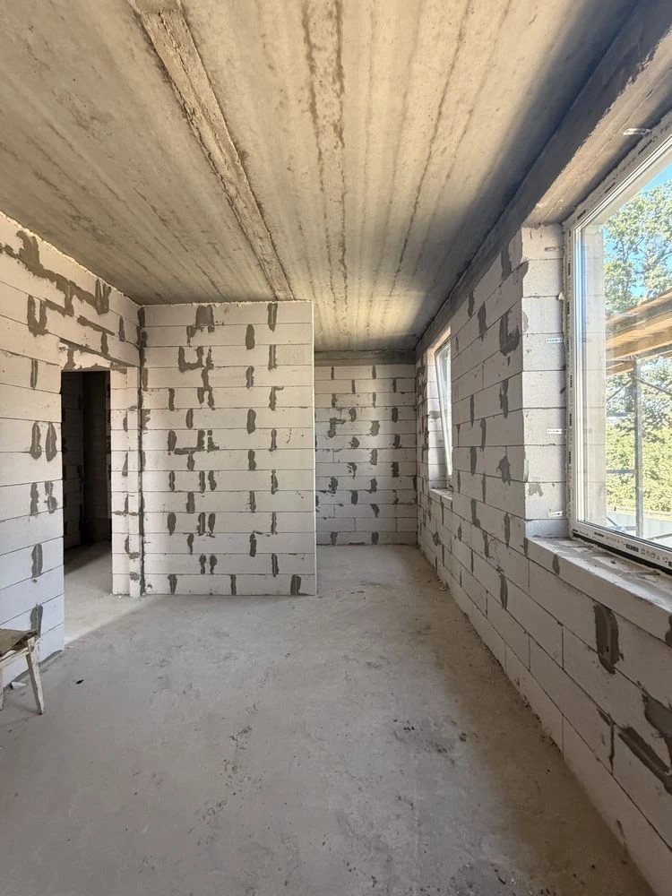For Sale Duplex Irpin Gas lease own private plot