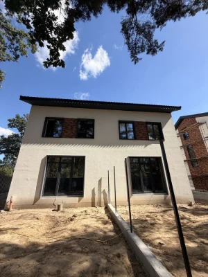 For Sale Duplex Irpin Gas lease own private plot