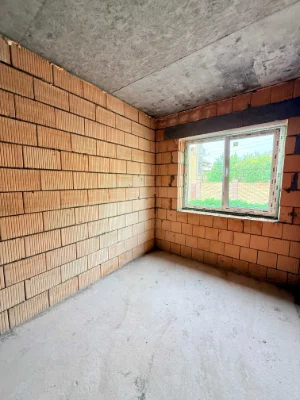 Townhouse Near Park for Sale. Gas, Heated Floor, Plaster