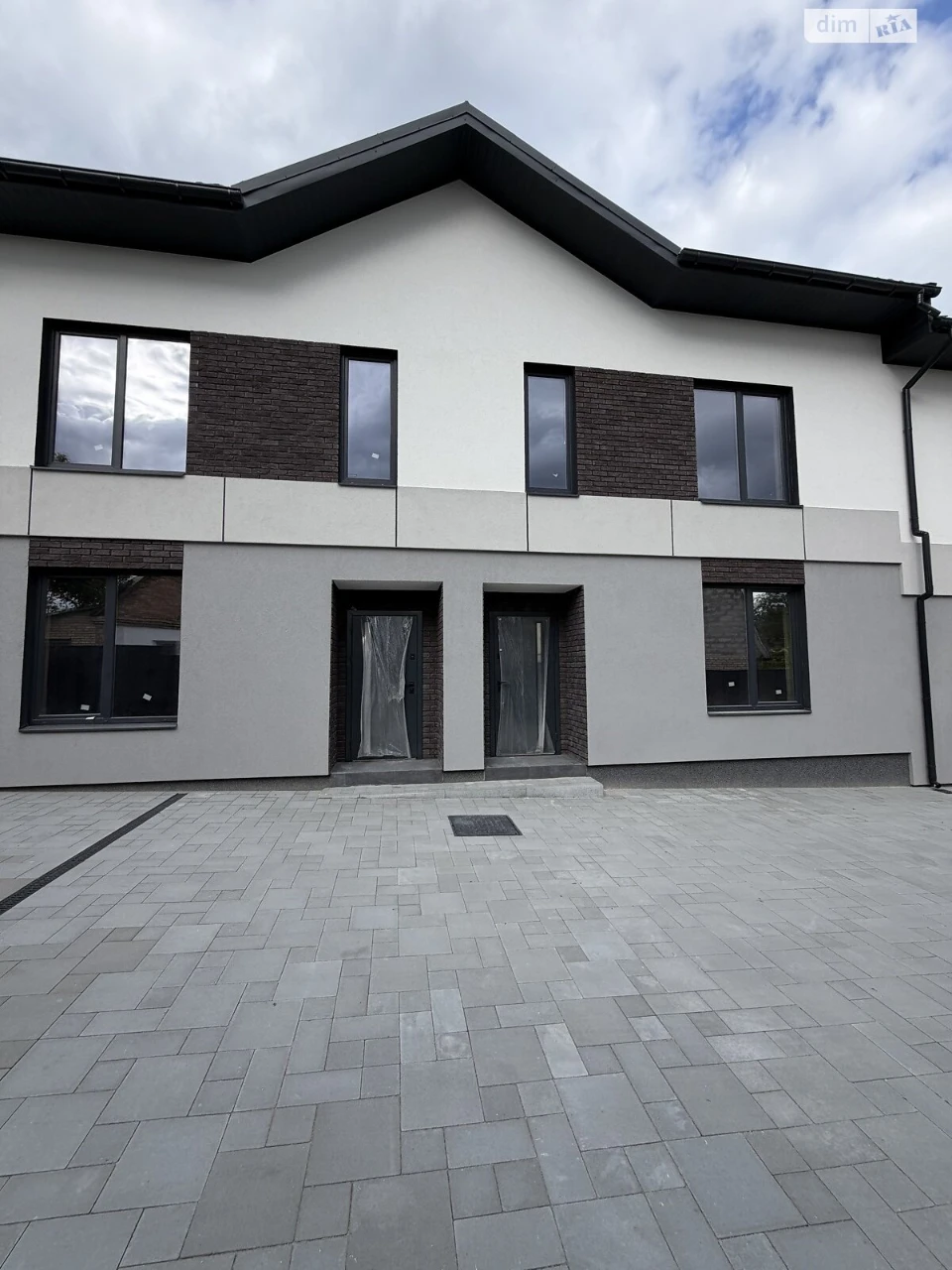 Townhouse for Sale