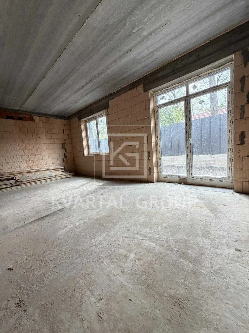 Продам Дуплекс 100м2 в Центрі Ірпеня з Газом,до Києва 15хвл.